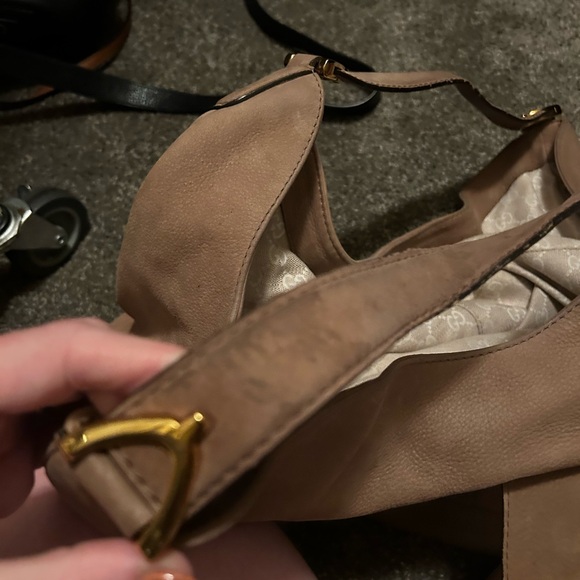 Gucci Vintage Leather Stirrup Hobo - Picture 9 of 16